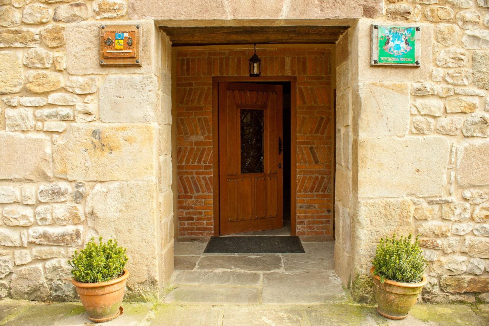 Las Anjanas De Lloreda